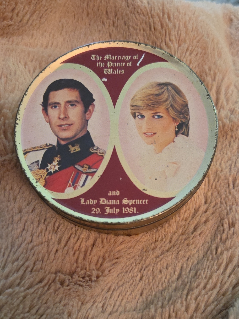 Vintage Empty 1981 Commemorative Tin of Prince Charles And Lady Diana